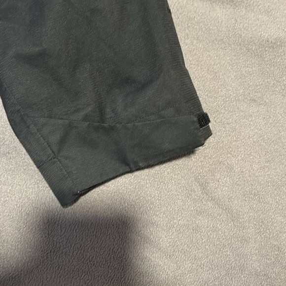 The North Face shell rain jacket size L - Picture 5 of 10